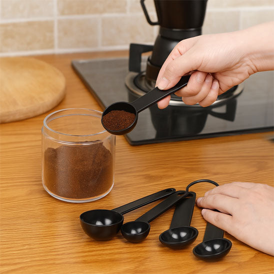 Tasse et Cuillère doseuses (10 pièces)